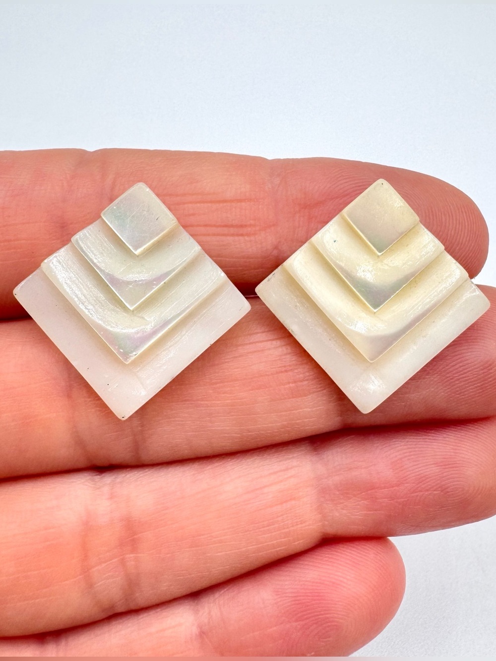 Vintage Carved Chevron MOP Mother Of Pearl Stud Earrings Artsy Beachy Geometric